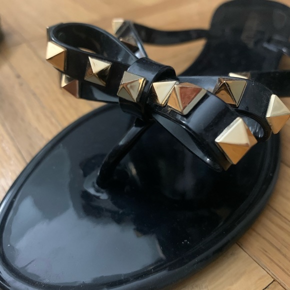 olivia miller femme fatale jelly sandal